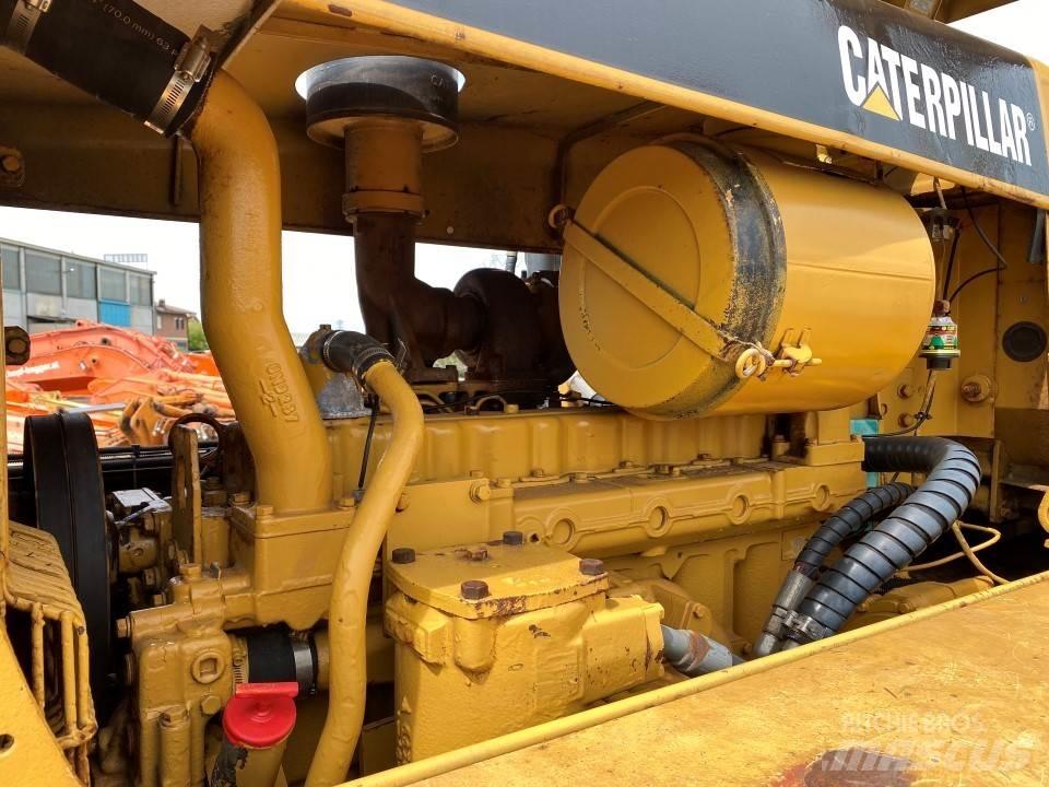 CAT D6D 파이프라인