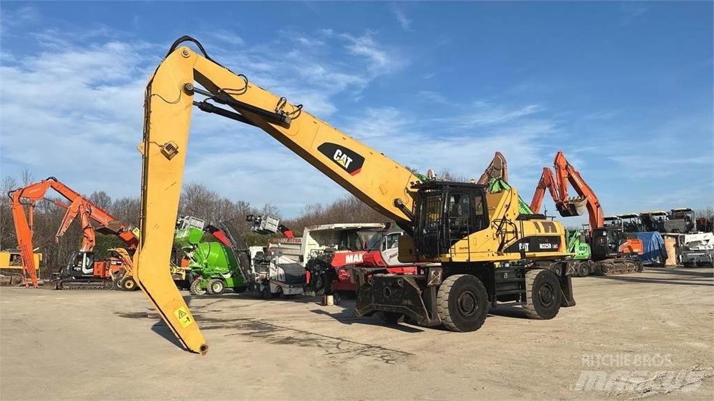 CAT M325D 4X4  휠 굴삭기