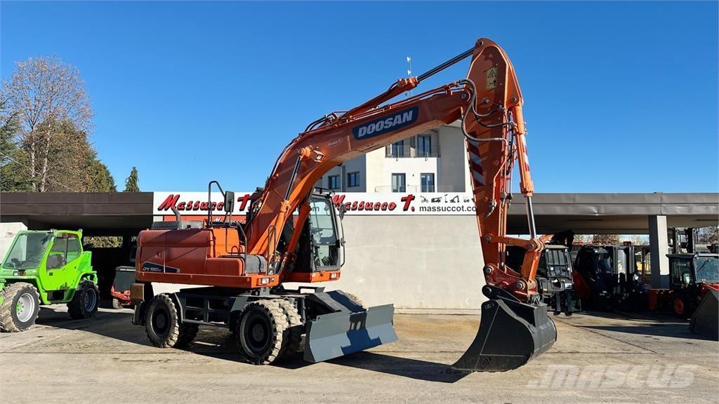 Doosan DX190W  휠 굴삭기