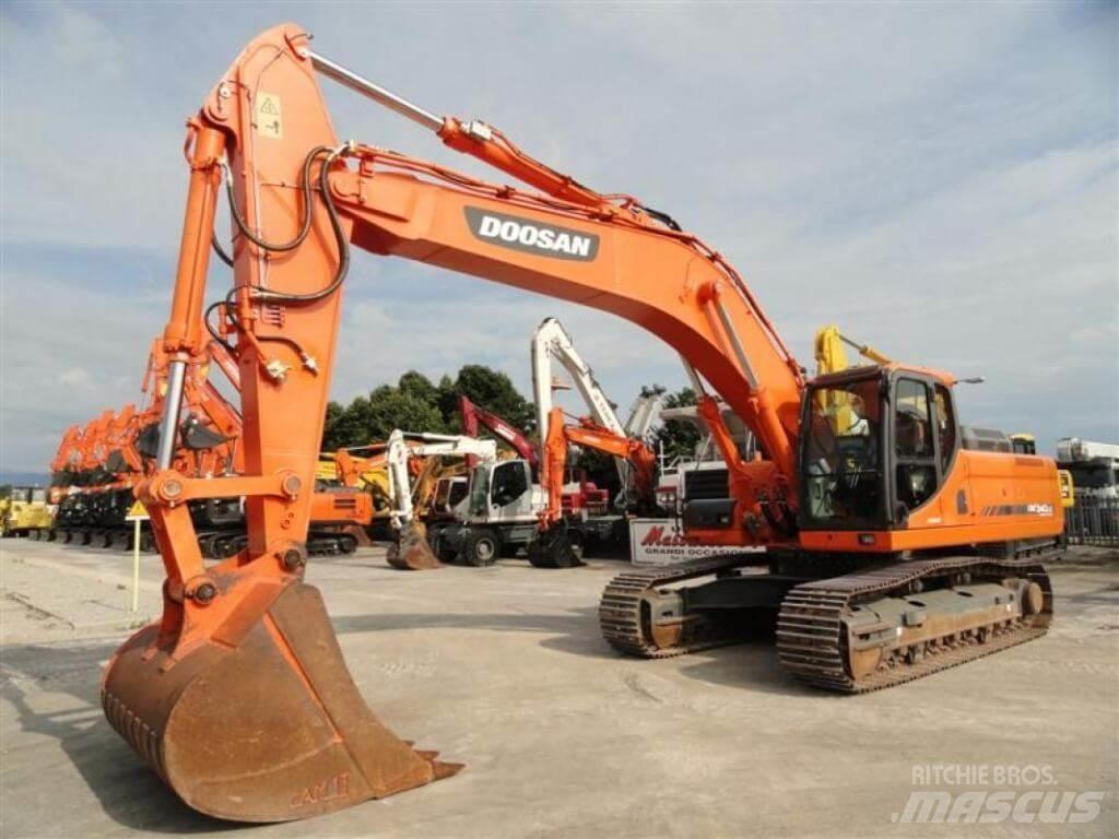 Doosan DX340LC 대형 굴삭기 29톤 이상