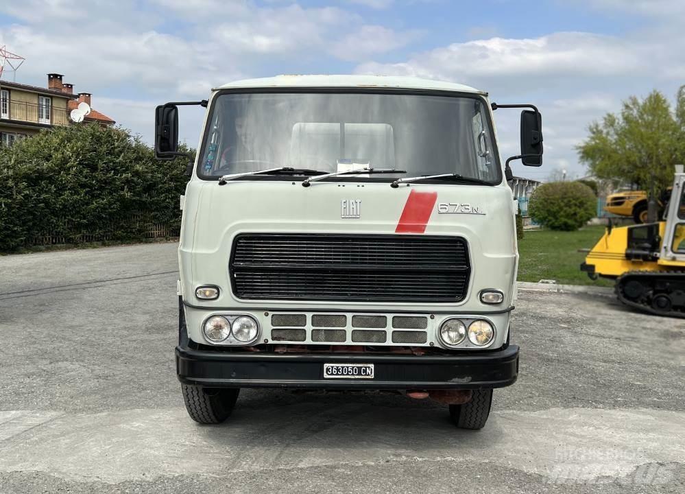 Fiat 673N 4X2 기타 트럭