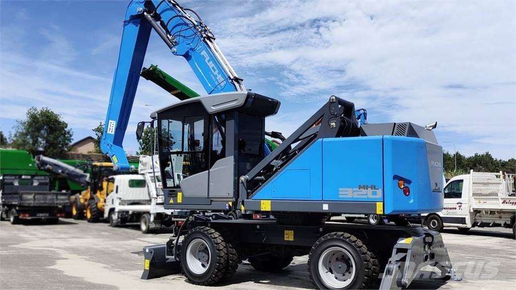 Fuchs MHL 320  휠 굴삭기