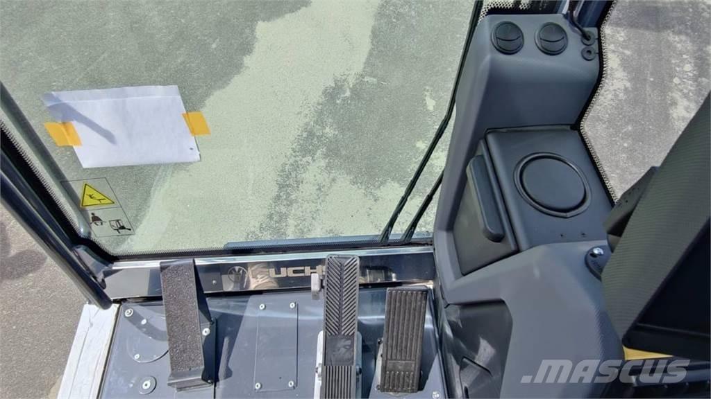 Fuchs MHL 320  휠 굴삭기