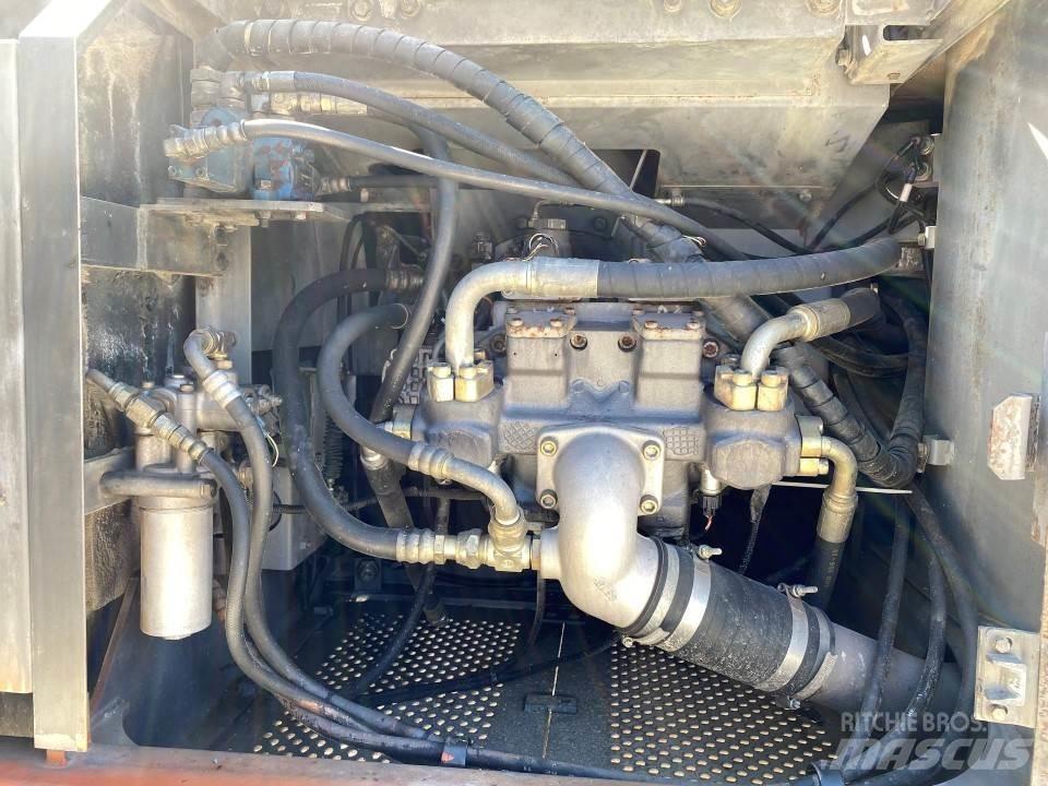 Hitachi EX230LCK 대형 굴삭기 29톤 이상