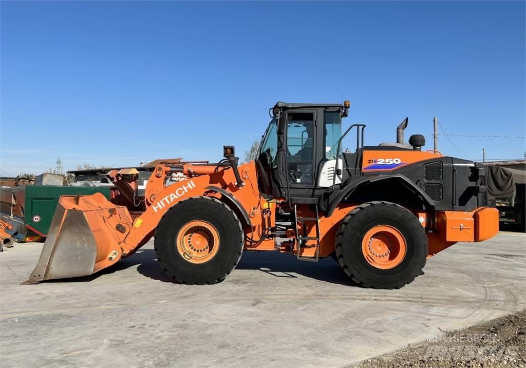 Hitachi ZW250-6  휠로우더