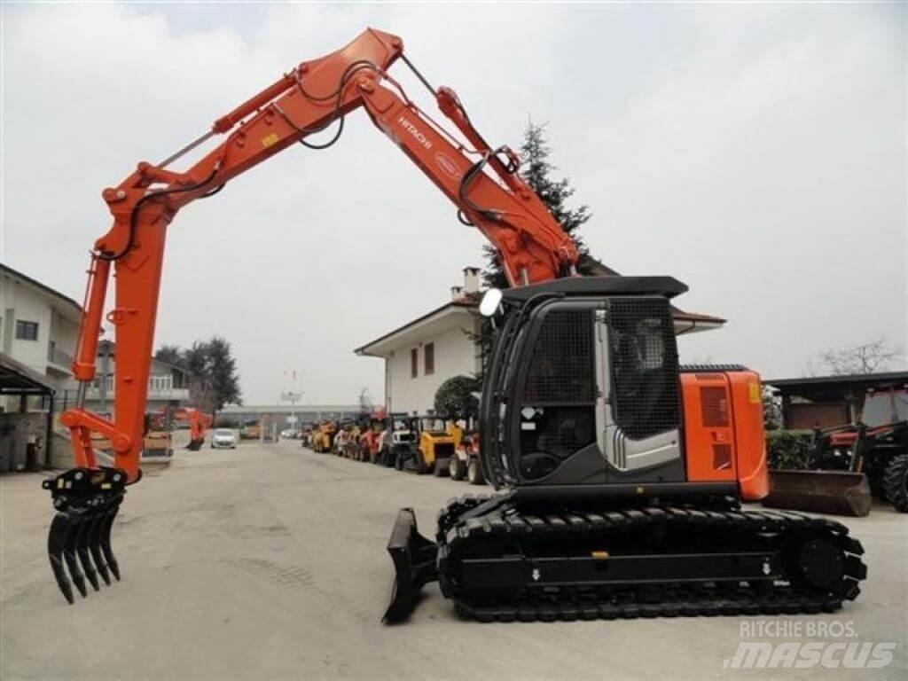 Hitachi ZX135 US-6 굴삭기