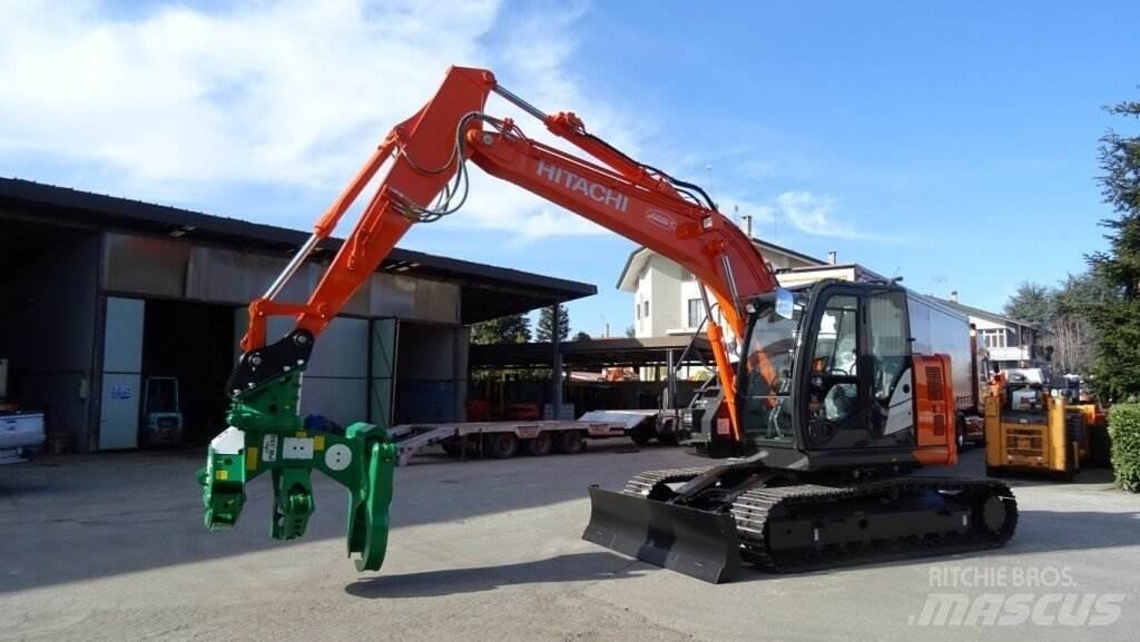 Hitachi ZX135US-6 굴삭기