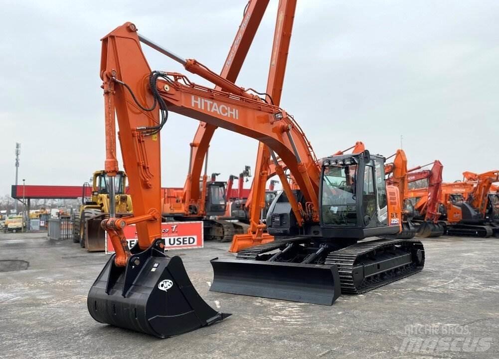 Hitachi ZX225 USBLC 대형 굴삭기 29톤 이상