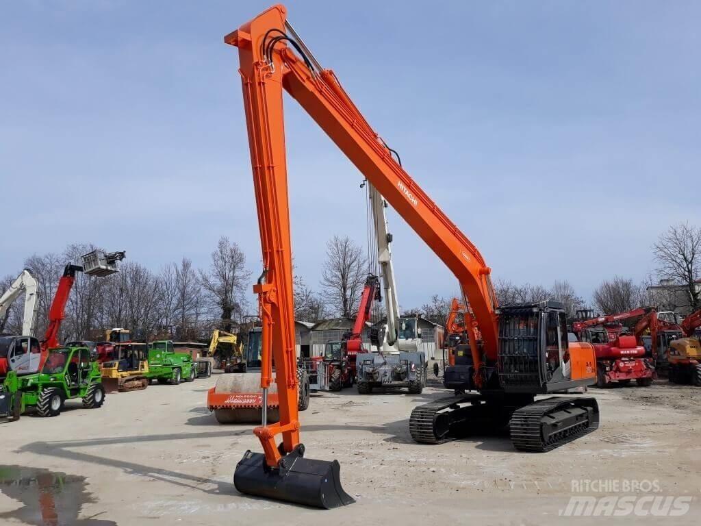 Hitachi ZX250LCN -3 SLF 대형 굴삭기 29톤 이상