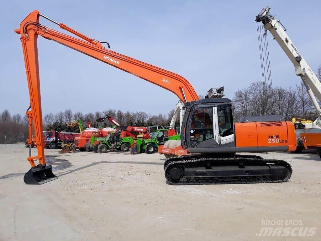 Hitachi ZX250LCN -3 SLF 대형 굴삭기 29톤 이상
