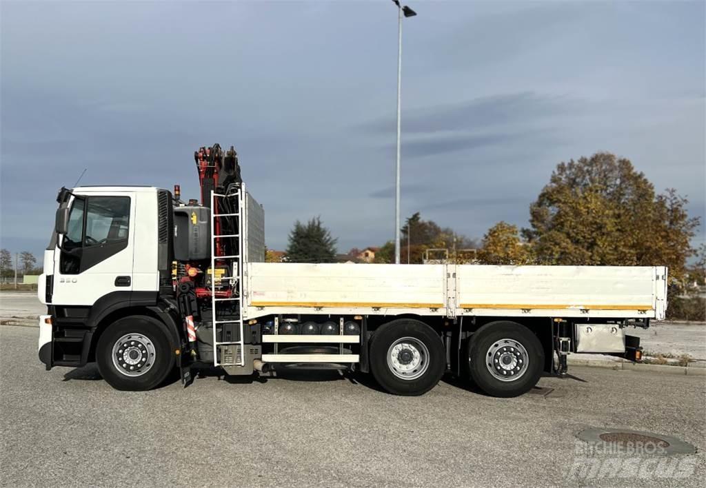 Iveco 350 6X2 기타 트럭