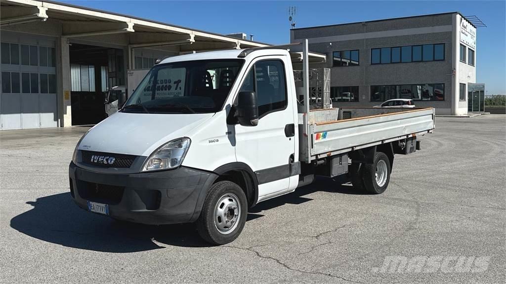 Iveco DAILY 35C13 4X2 기타 트럭