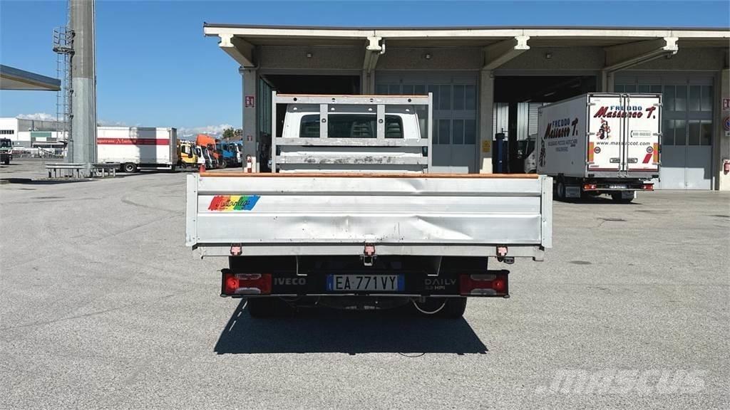 Iveco DAILY 35C13 4X2 기타 트럭