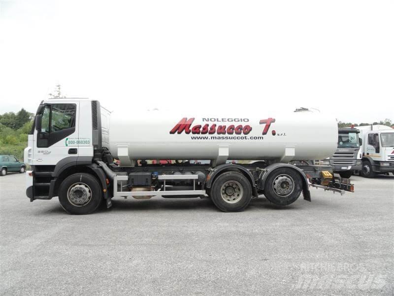 Iveco Stralis 360 탱커 트럭