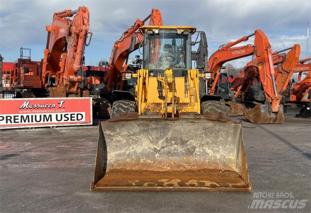 JCB 426 ZX  휠로우더