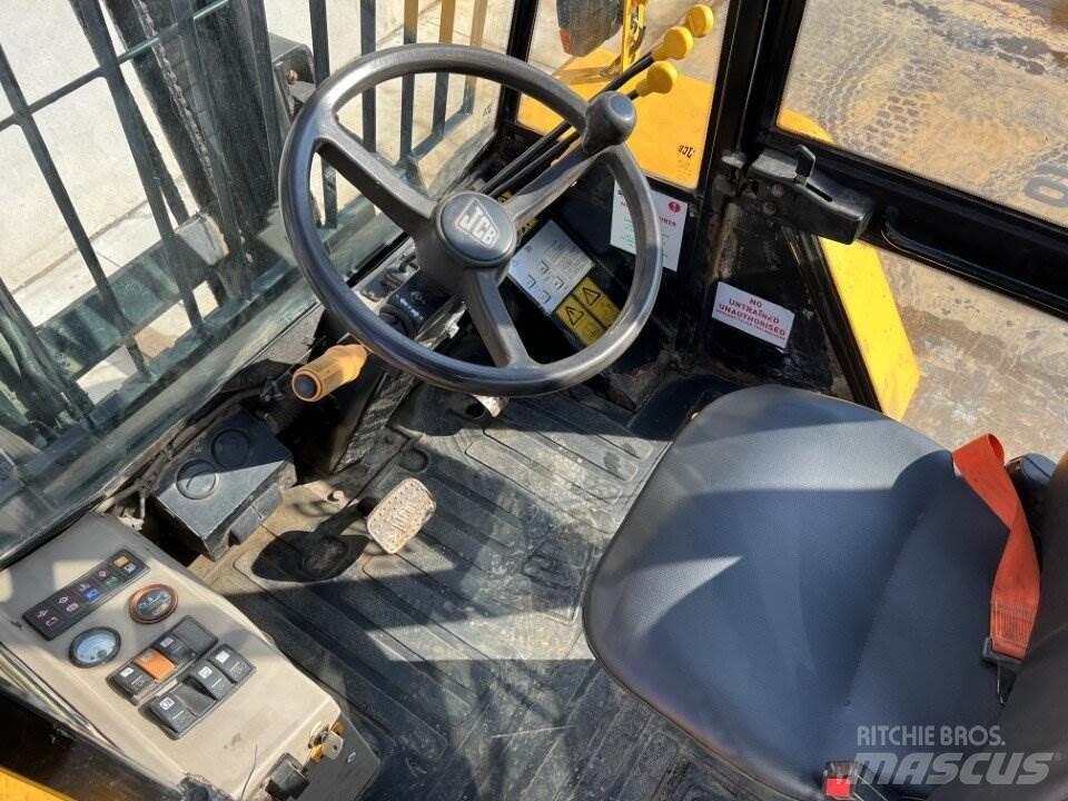 JCB 926 험지용 트럭