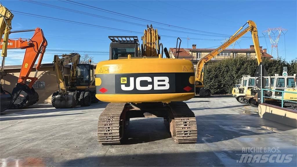 JCB JS235HD 대형 굴삭기 29톤 이상