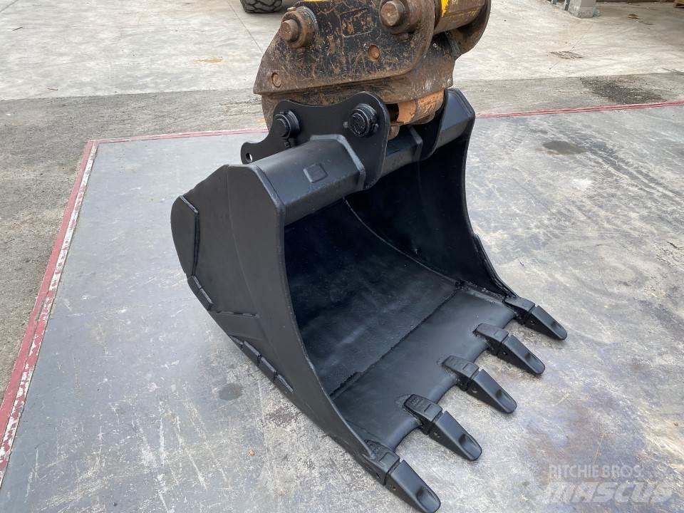 JCB JZ141 중형굴삭기 7톤-28톤