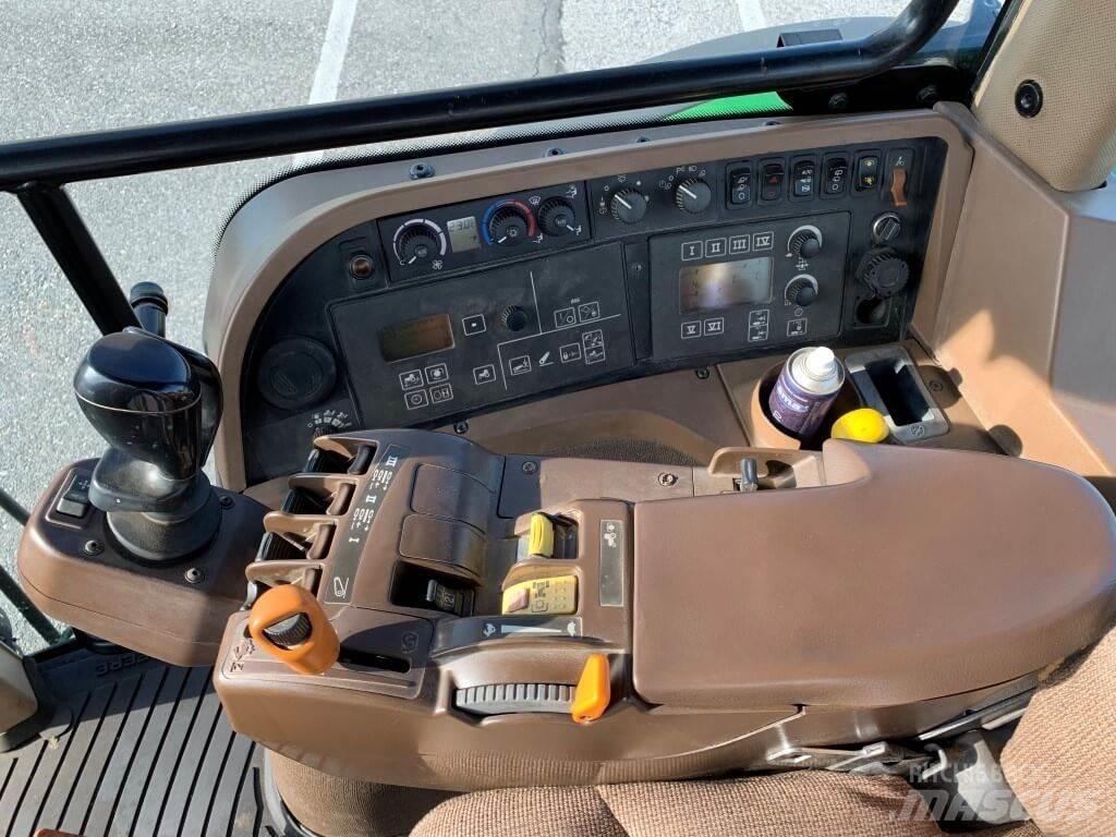 John Deere 7930 4X4 제설 블레이드 및 제설기