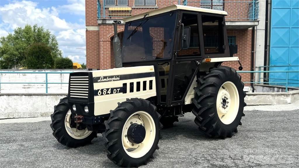 Lamborghini 684 DT 제설 블레이드 및 제설기