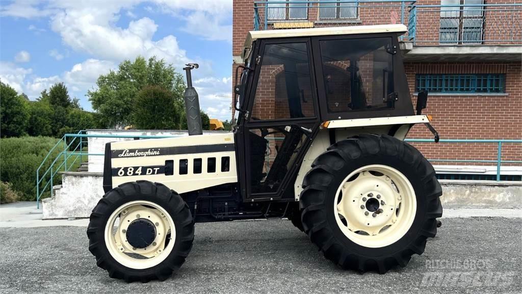 Lamborghini 684 DT 제설 블레이드 및 제설기