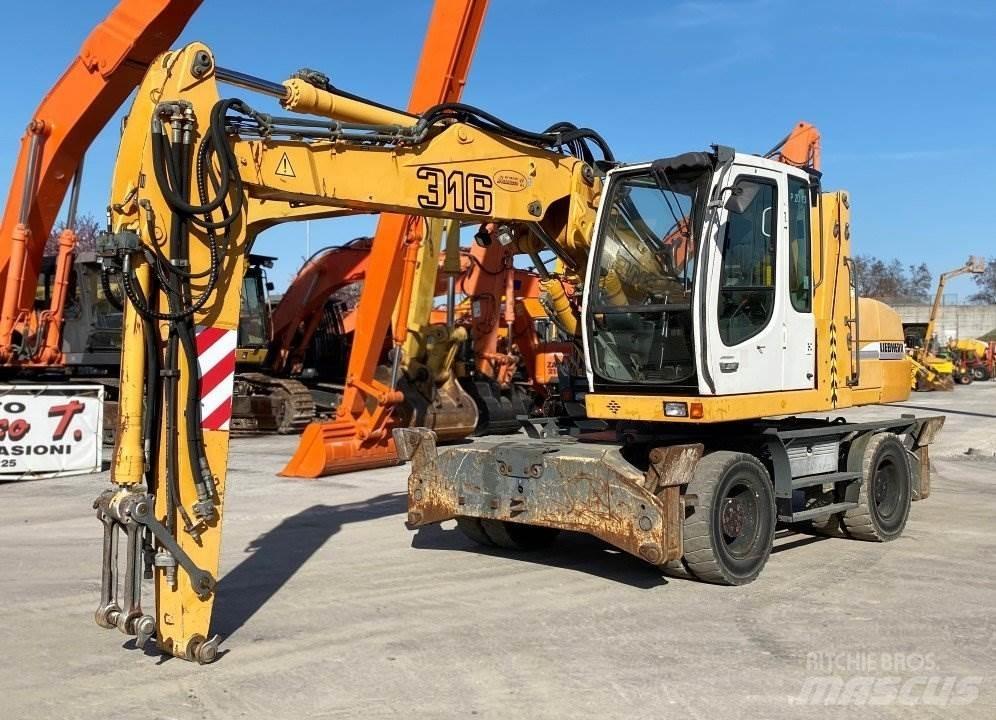 Liebherr A316  휠 굴삭기