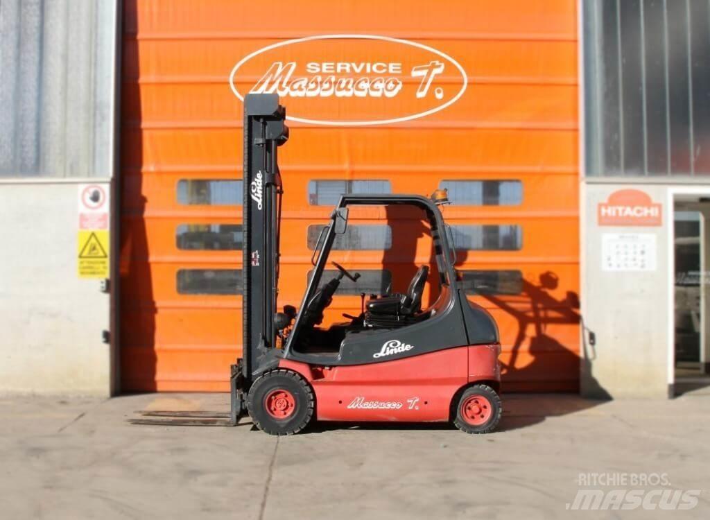 Linde E25-01 전동 지게차