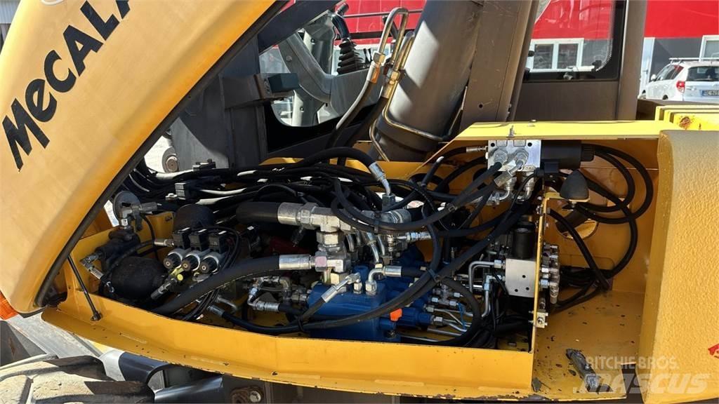 Mecalac 10MSX 4X4  휠 굴삭기