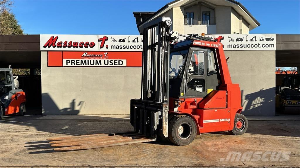 Mora M90 CSE 디젤 지게차