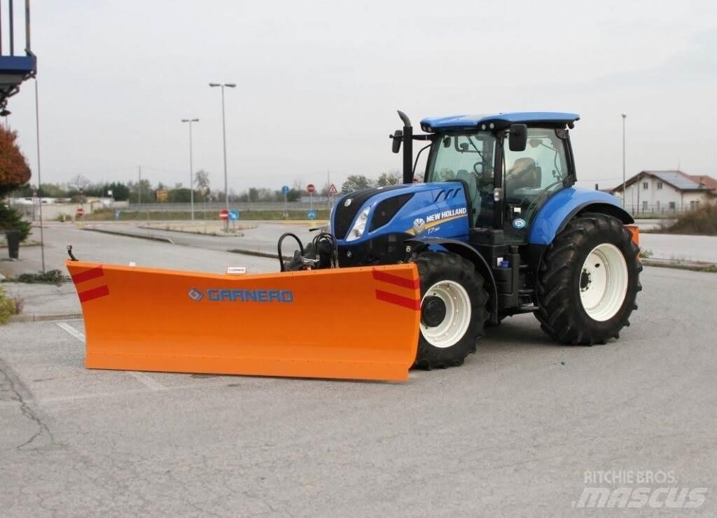 New Holland T7.190 제설 블레이드 및 제설기