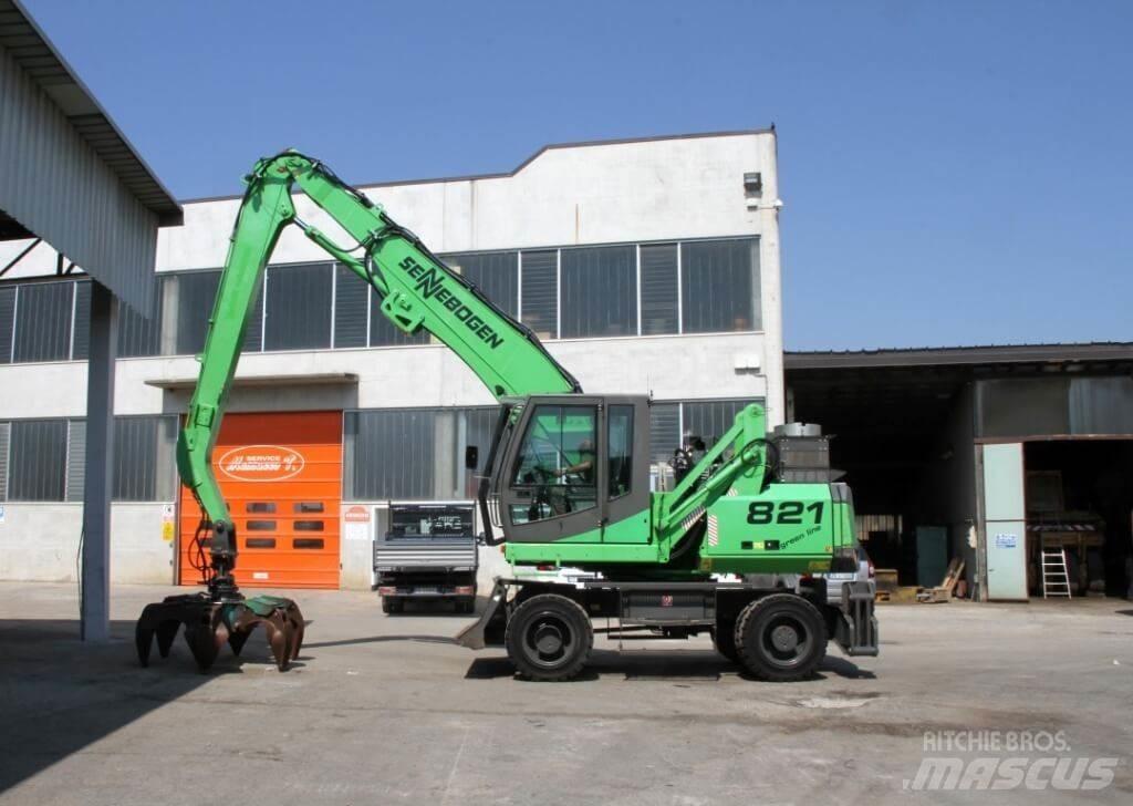 Sennebogen 821  휠 굴삭기