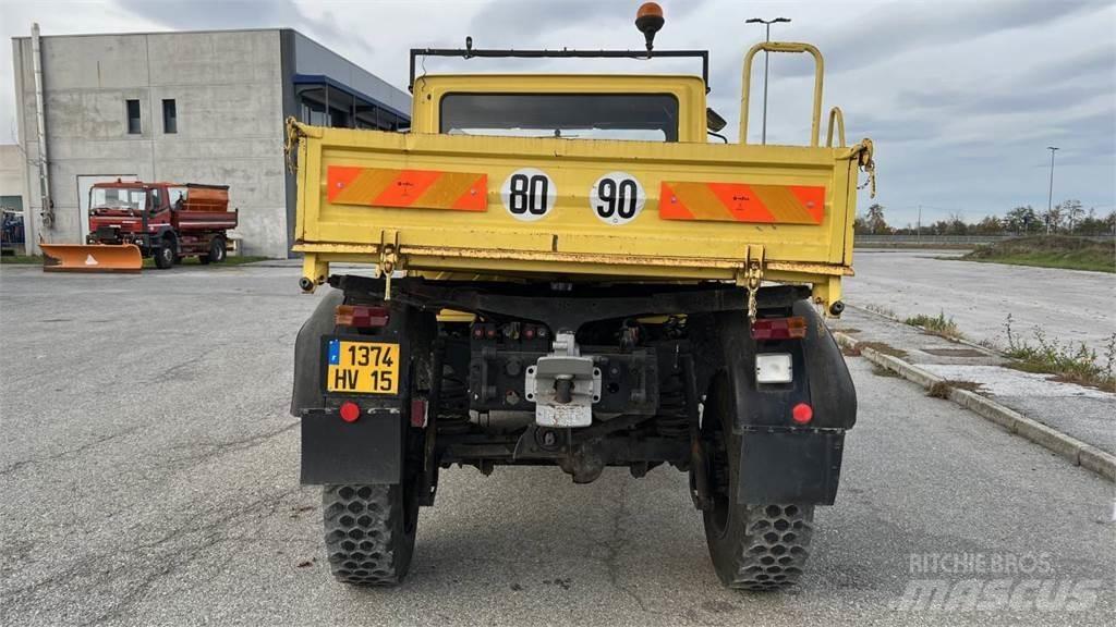 Unimog U130 기타 트럭