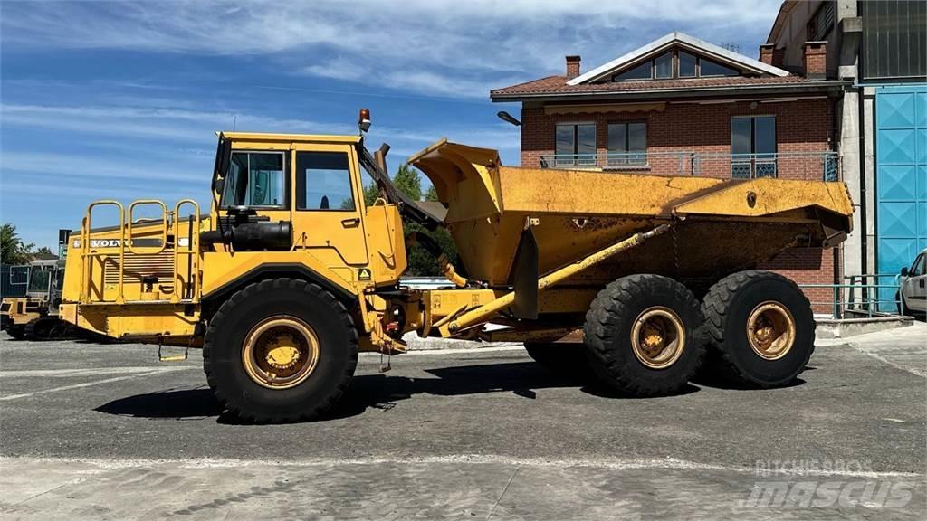 Volvo A25C 6X6 건설현장 덤프트럭