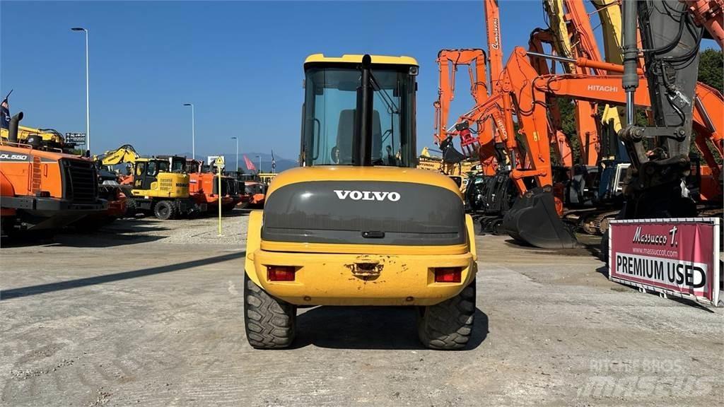 Volvo L 40 B-TP  휠로우더