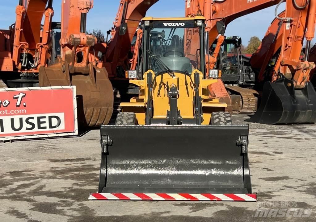Volvo L30G  휠로우더