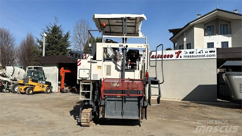 Wirtgen W1300F 아스팔트 콜드 밀링 기계