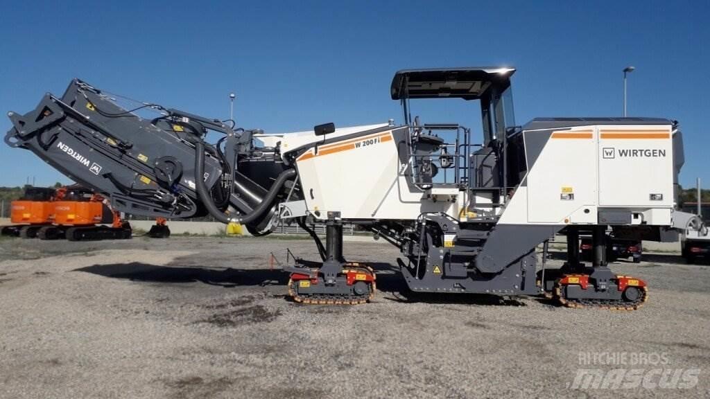 Wirtgen W200Fi 아스팔트 콜드 밀링 기계