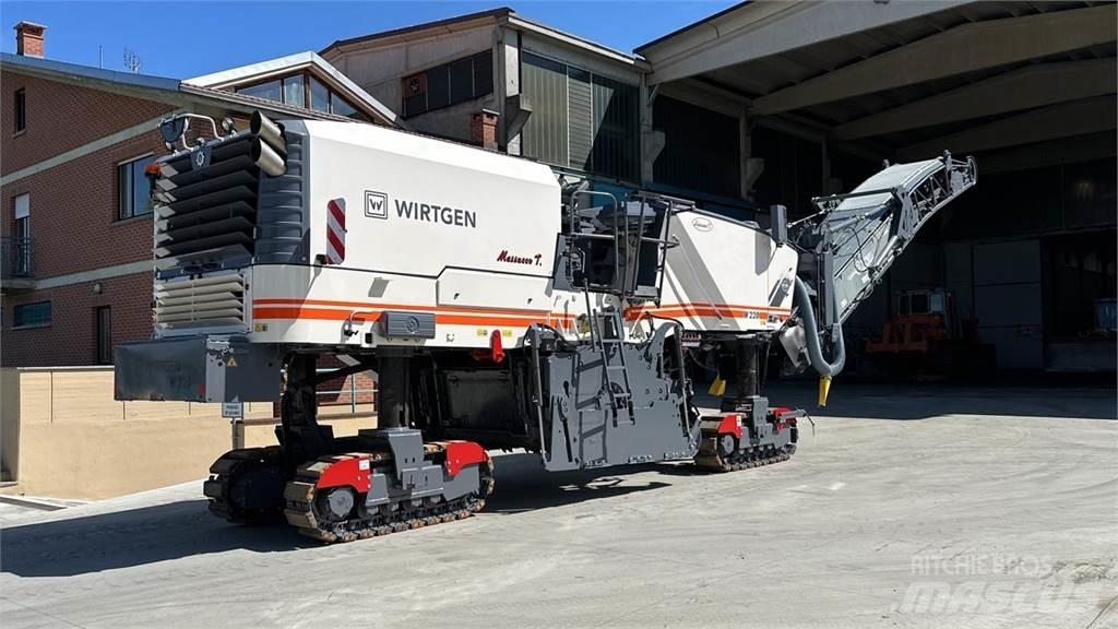 Wirtgen W220 아스팔트 콜드 밀링 기계