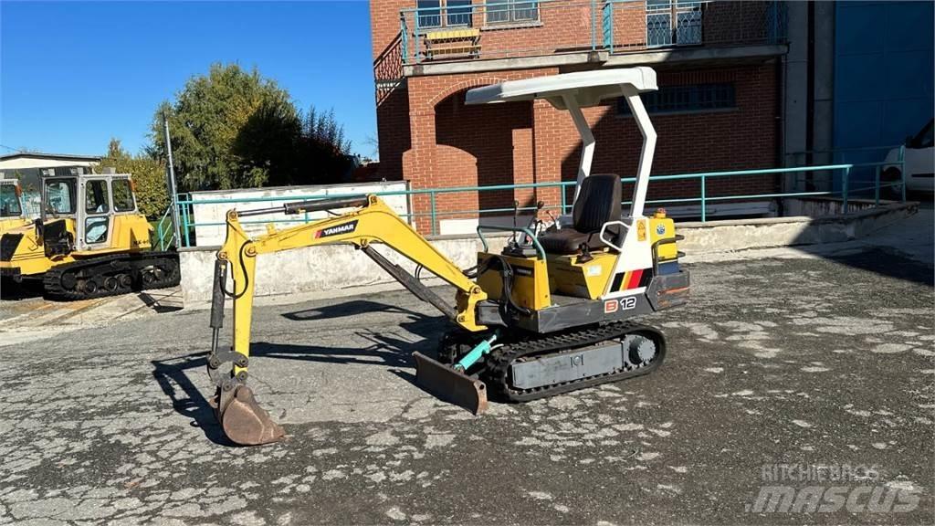 Yanmar B12-1 소형 굴삭기 7톤 미만