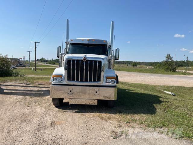 International HX 트랙터 유닛