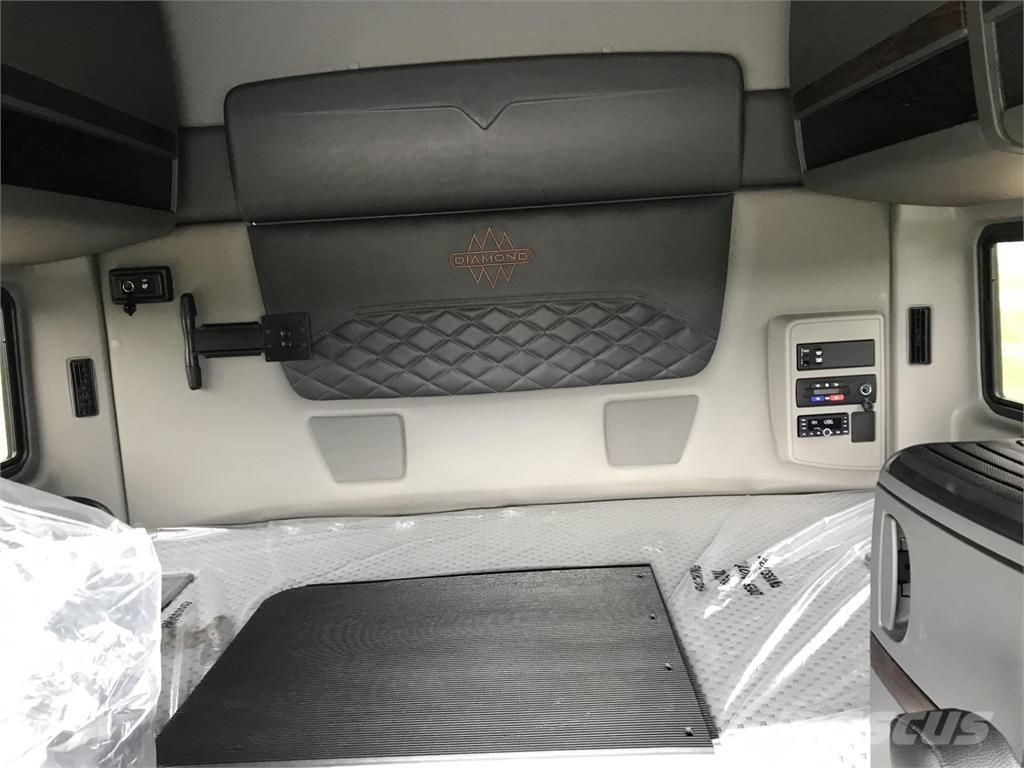 International HX 트랙터 유닛