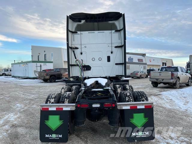 International LT 트랙터 유닛