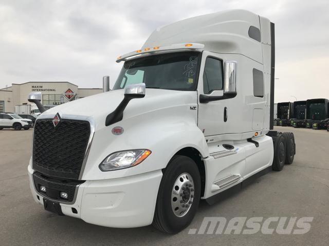 International LT 트랙터 유닛