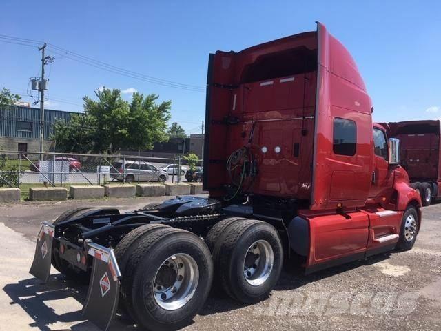 International LT 트랙터 유닛