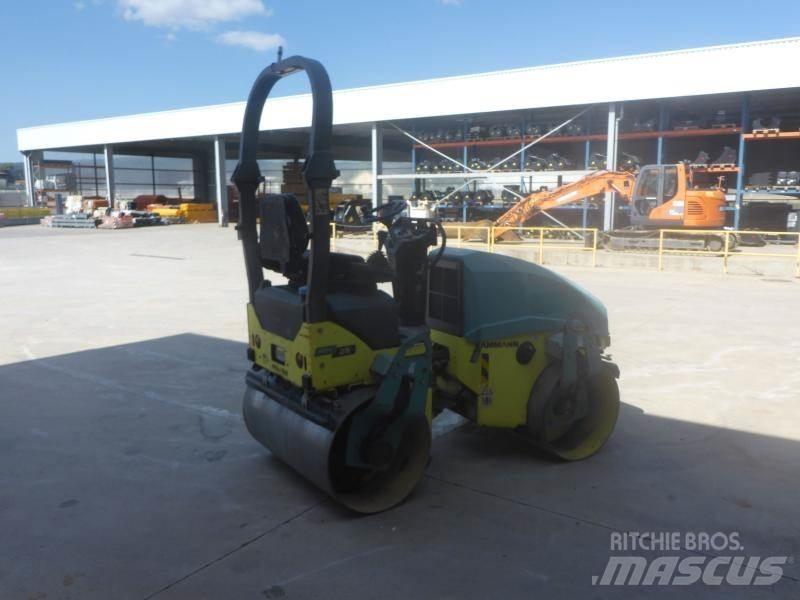 Ammann ARX26 토양 다짐기