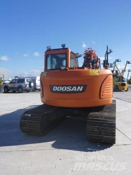 Doosan DX140LC 대형 굴삭기 29톤 이상