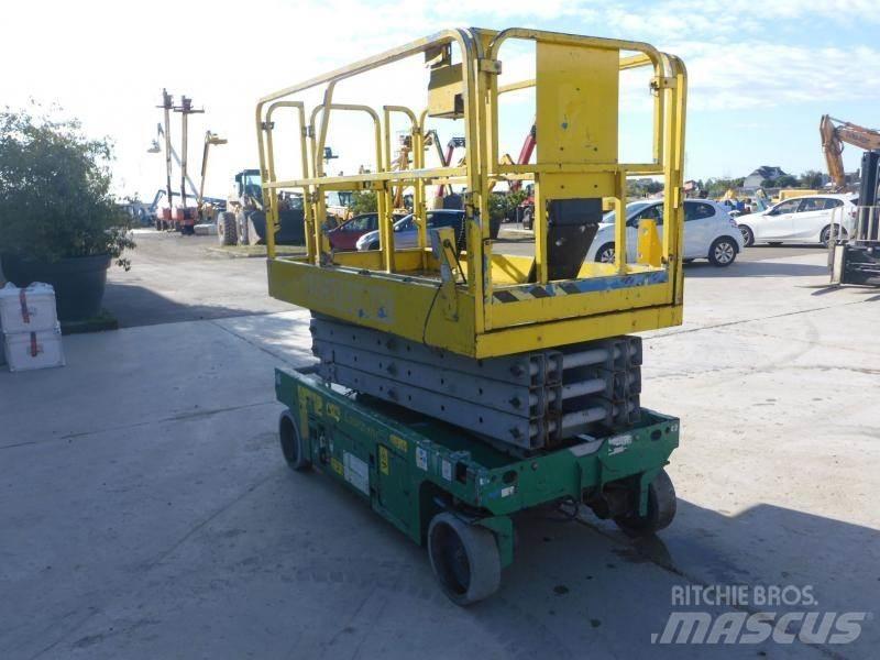 Genie GS2646 관절형 전동이동 리프트