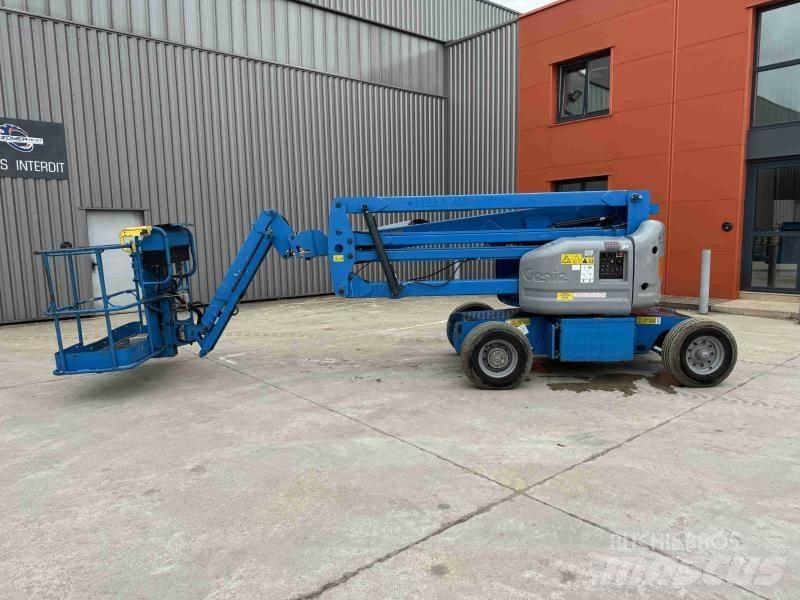 Genie Z45/25 관절형 전동이동 리프트