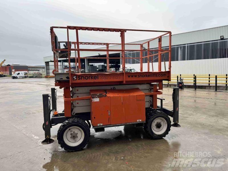 Snorkel S2770RT 관절형 전동이동 리프트