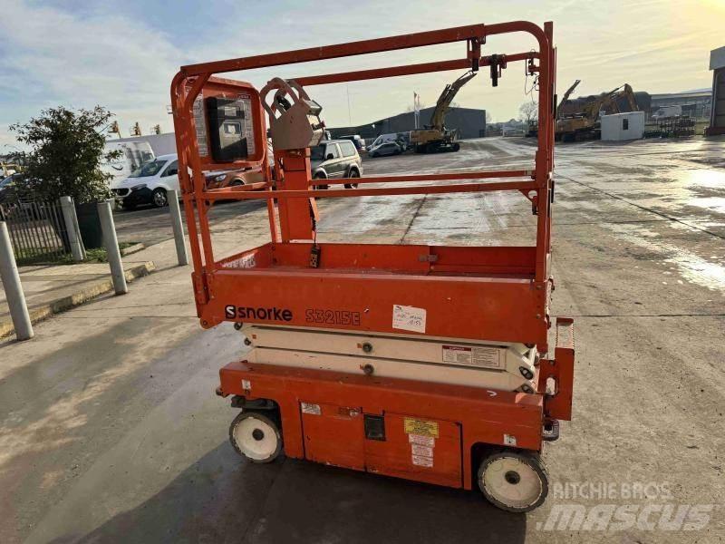 Snorkel S3215E 관절형 전동이동 리프트